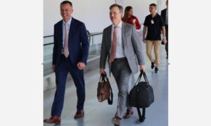 Llega al país John Barrett, nuevo encargado de Negocios de EE. UU.