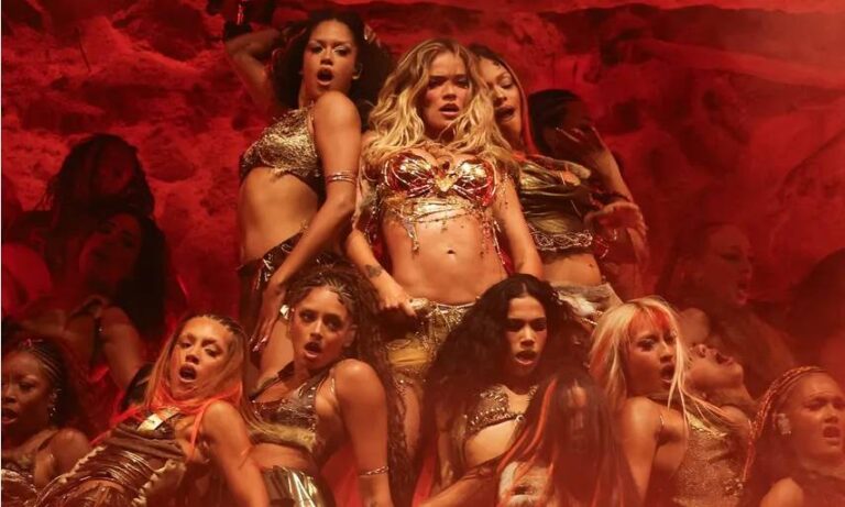 Karol G se convierte en la primera latina en encabezar Coachella