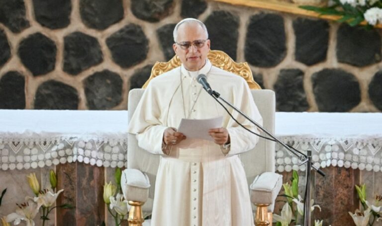 León XIV desde Camerún: “El mundo está siendo destruido por unos pocos tiranos”