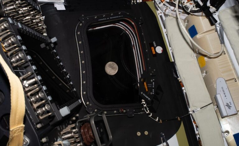 Tripulación de Artemis II verá un eclipse solar total durante el sobrevuelo lunar