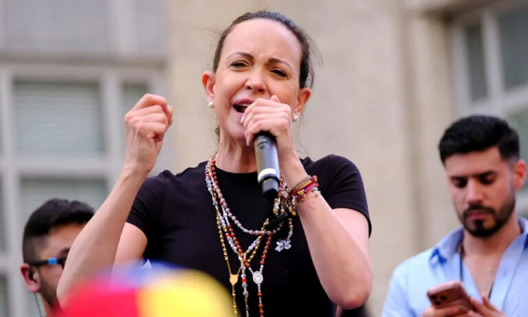 Machado pide avanzar juntos hacia un “renacer en libertad”