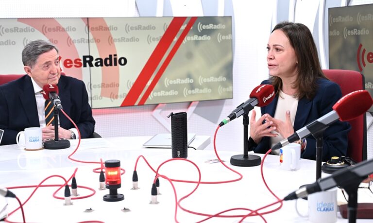 Machado advierte que Venezuela puede “tornarse anárquica” sin un cronograma electoral