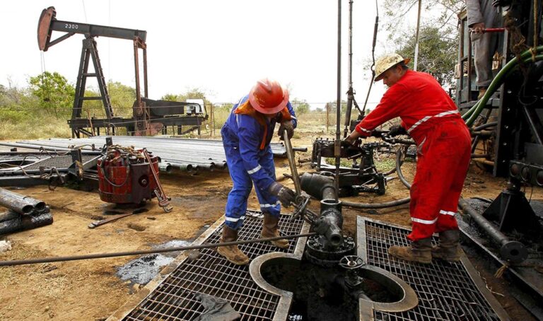 Crecimiento de la producción de crudo en el país se mantiene en medio de la apertura petrolera