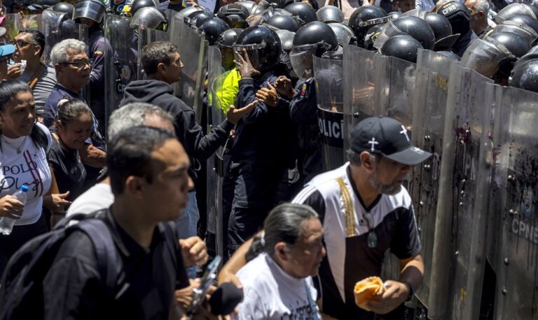 Gremiales denuncian represión y piden a la Defensoría investigar al nuevo fiscal