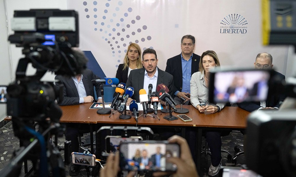 Fracción Libertad de la AN cree que elecciones con garantías pasan por cambios institucionales