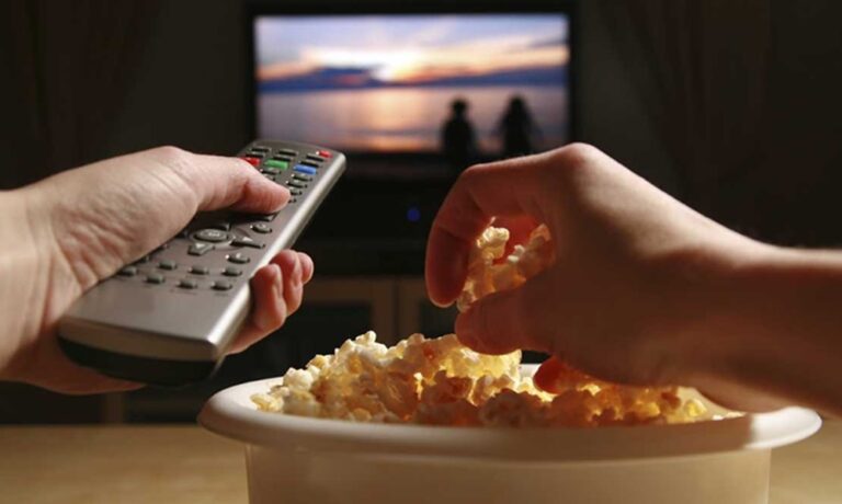 Tu cine en casa empieza cuando quieres y se disfruta mejor cuando todo fluye a tu ritmo