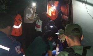 Vuelco de camioneta en la Machiques-Colón deja 3 heridos