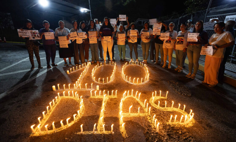 Familiares de presos políticos cumplen 100 días de vigilias frente a las cárceles