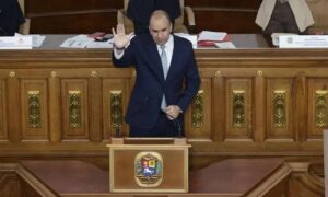 Larry Devoe se compromete como nuevo fiscal general a defender los DD. HH.