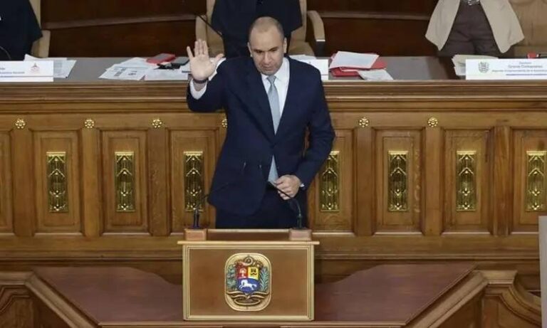 Larry Devoe se compromete como nuevo fiscal general a defender los DD. HH.