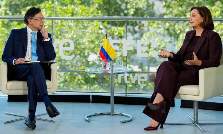 Petro plantea una “cogobernanza” durante “uno o dos años” entre chavistas y opositores