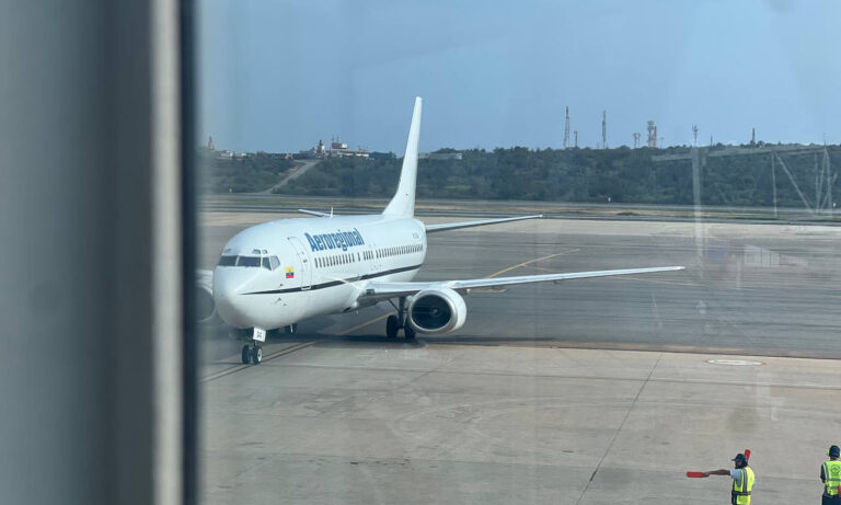 Llegan a Venezuela 134 migrantes en vuelo procedente de Panamá