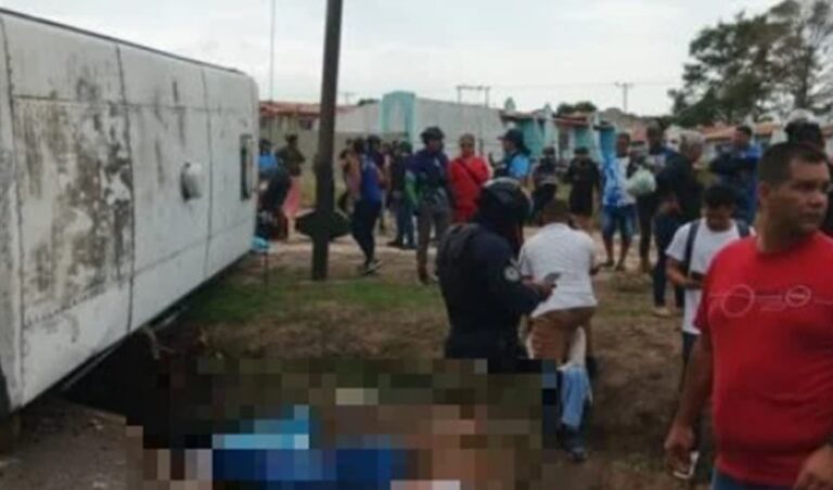 Al menos un muerto y 20 heridos deja accidente de autobús en Puerto Ordaz