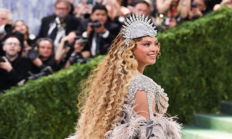 Joyas de Beyoncé superan la recaudación récord de la Met Gala