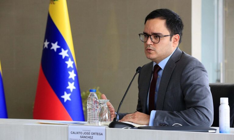 Designan a Calixto Ortega gobernador ante el FMI