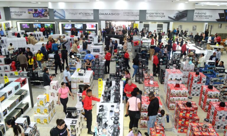Damasco abre su sede “más grande del mundo” con promociones para el Día de las Madres