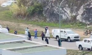 Exhuman restos de Víctor Quero Navas en presencia de su madre