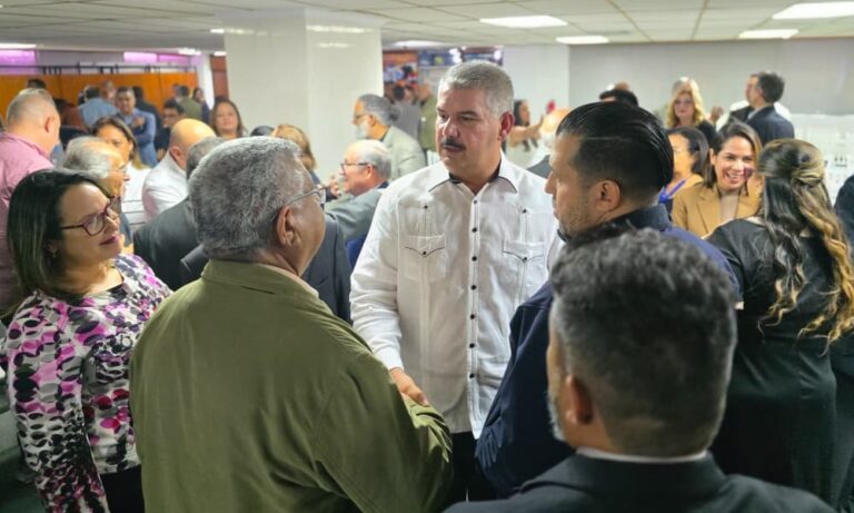 Gobernador promueve alianzas con el sector industrial para el desarrollo del Zulia