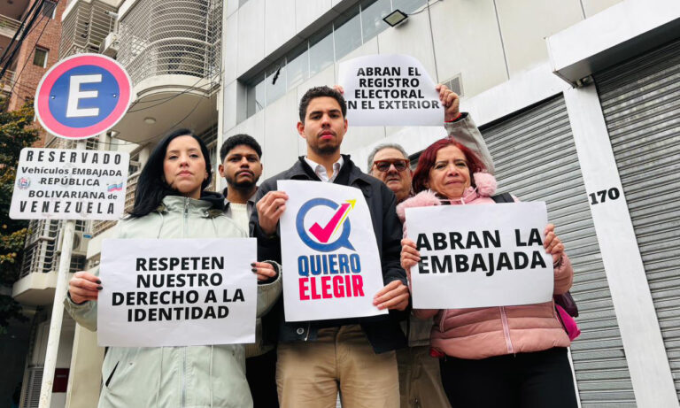 Venezolanos en Argentina exigen reabrir la embajada y activar el registro electoral