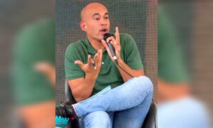 Hector Rodríguez admite que el gobierno dio “un paso atrás” ante “superioridad militar” de EE. UU.