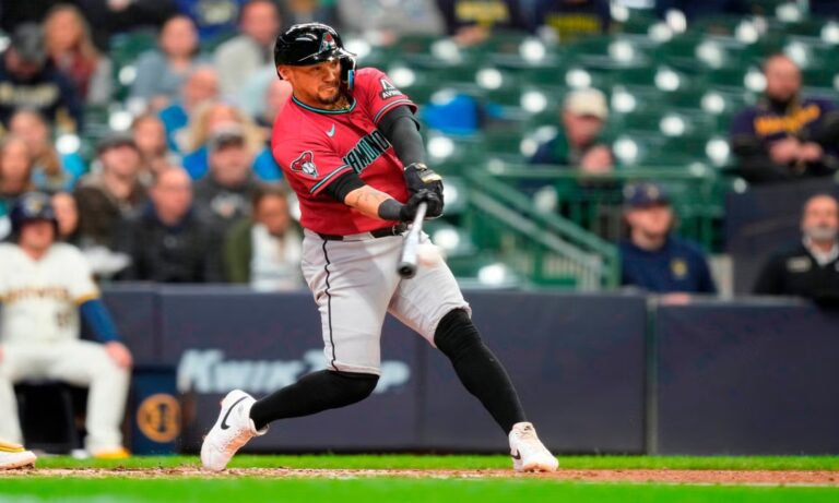 Ildemaro Vargas lidera entre los venezolanos en las principales estadísticas ofensivas de la MLB