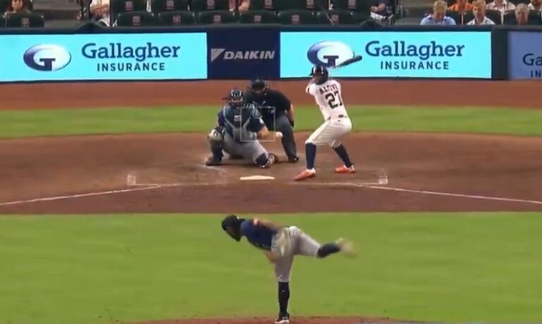 José Altuve llega a las 900 carreras impulsadas en las Grandes Ligas