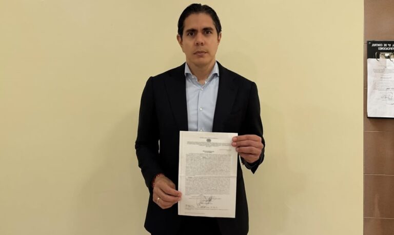 Lester Toledo tras acudir a tribunal: “Me mantienen 2 causas abiertas”