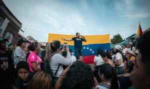 Lester Toledo regresa a Maracaibo y se compromete a “servir al Zulia”