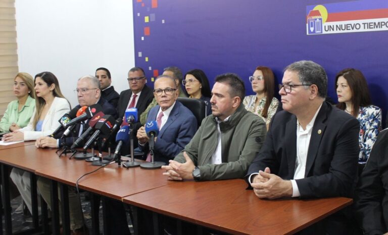 Manuel Rosales: “No puede haber inversión, empleo ni progreso sin seguridad jurídica”