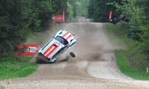 Pilotos sufren aparatoso accidente en rally de Lituania