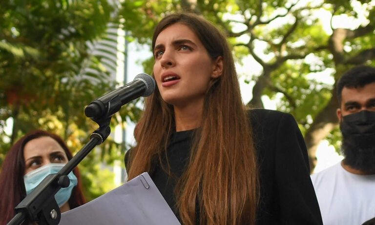 Italia confirma salida de Camilla Fabri desde Venezuela hacia su territorio