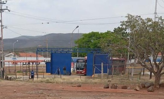 OVP denuncia el traslado “arbitrario” de 129 reclusos desde Yaracuy hacia Lara