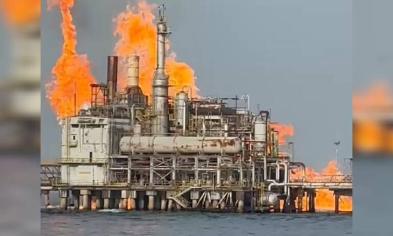 Explota planta compresora de gas Lamargas en el Lago