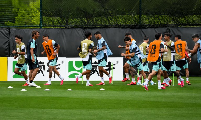 Argentina afina detalles y define su once para enfrentar a Austria en Dallas