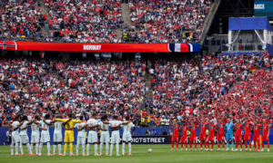 Guardan un minuto de silencio por las víctimas de sismos en Venezuela en partidos del Mundial