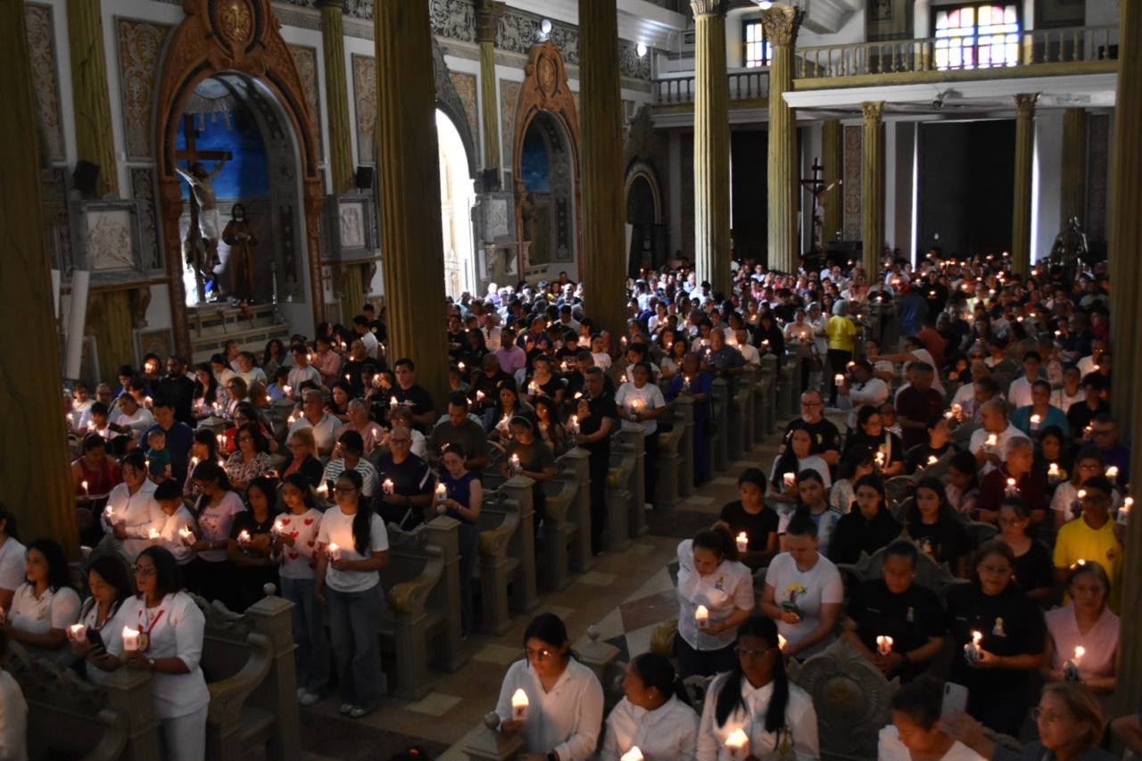 Maracaibo se une masivamente en oración por Venezuela