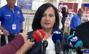 Llega al país Dinorah Figuera, “presidenta” de la AN 2025, para reunión sobre la transición