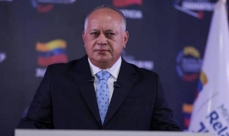 Cabello asegura que más de 28.000 policías fueron procesados