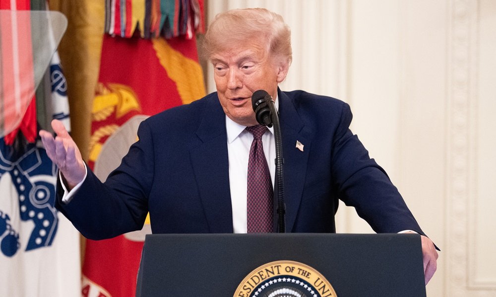 Trump: Irán está “acabado” y no recibirá “ni diez centavos” de EE. UU.