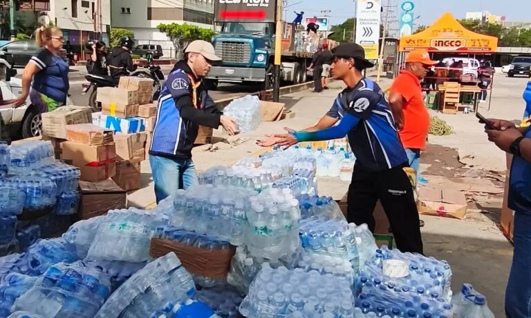 Recolectan más de 85 camiones y 700 toneladas de ayuda humanitaria en El Tacón