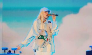 Elena Rose deslumbra en el Countdown Concert del Mundial en México