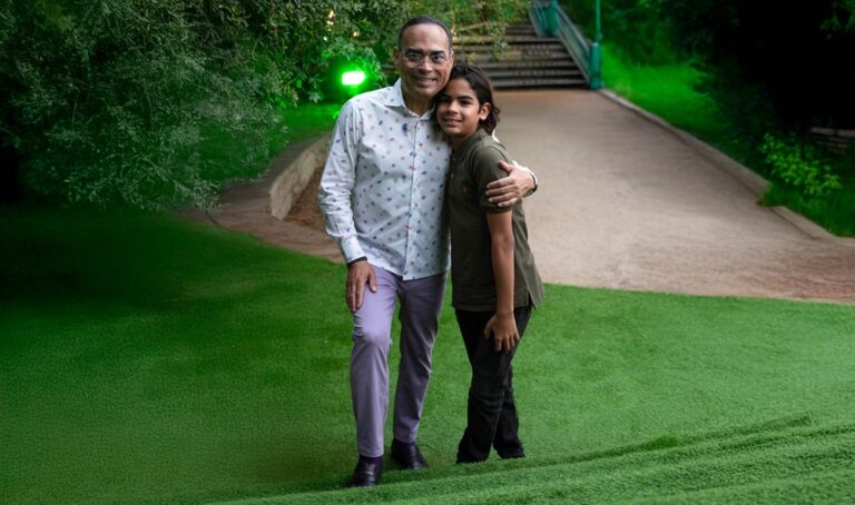 Gilberto Santa Rosa lanza “un tesoro de familia” junto a su nieto de 12 años