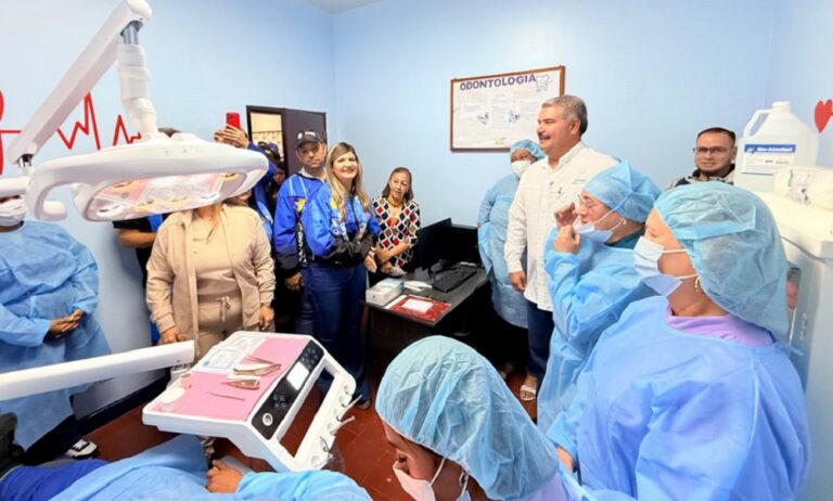 Luis Caldera entrega rehabilitado el Hospital I Concepción