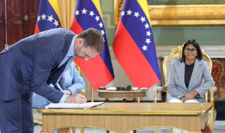 Gobierno otorga a Shell una licencia para exploración y explotación del campo de gas Loran