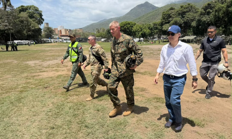 EE. UU. continúa ampliando su operación militar y humanitaria tras el doble sismo