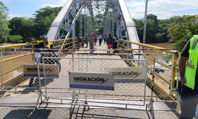 Colombia adelanta el cierre de la frontera con Venezuela por elecciones