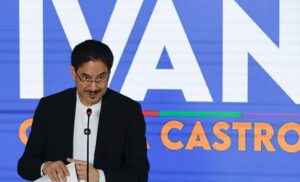 Iván Cepeda reconoce el triunfo de Abelardo de la Espriella