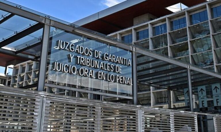 Condenan a 5 venezolanos por red de explotación sexual en Chile