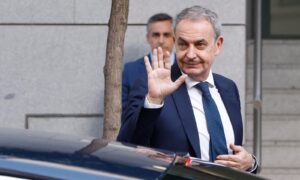 Juez rechaza retirar el pasaporte a Zapatero e imponerle medidas cautelares