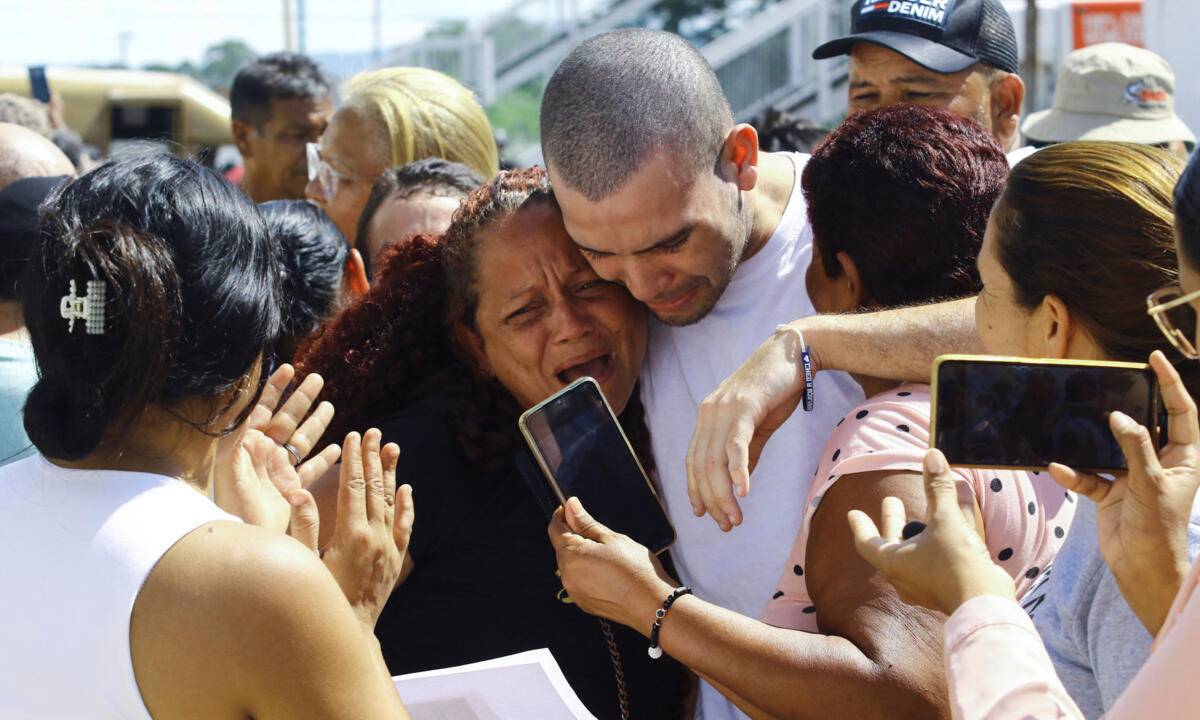 Foro Penal confirma 15 presos políticos excarcelados y contradice a otra oenegé
